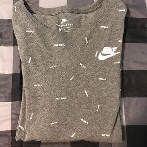 Nike T-Shirt